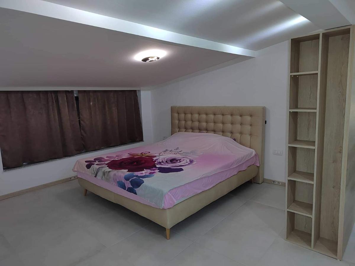 Anton Lux Apartment Kočani Ngoại thất bức ảnh